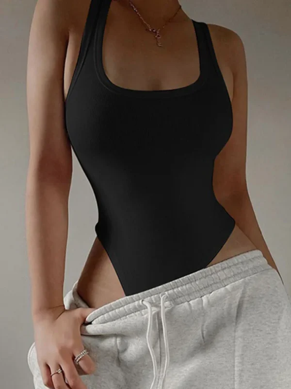 Body Feminino - Sem Mangas, Decote Ombro a Ombro, Alça Halter, Justo e Casual. - Imagem 3