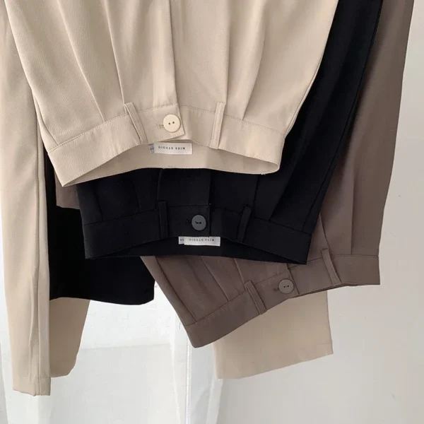 Calça Feminina de Cintura Alta - Retas, Estilo Office. - Imagem 4