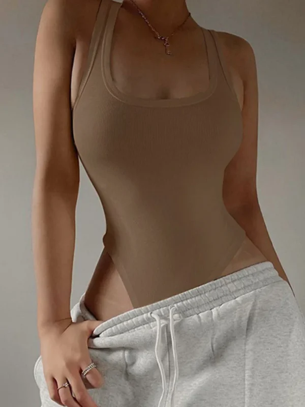 Body Feminino - Sem Mangas, Decote Ombro a Ombro, Alça Halter, Justo e Casual. - Imagem 2