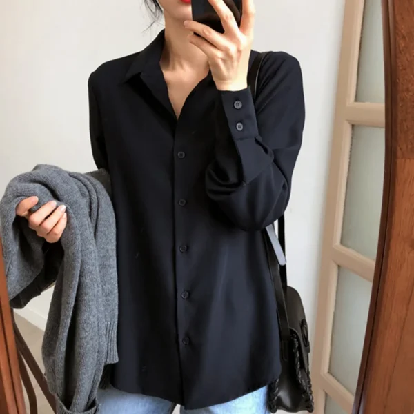 Blusa de chiffon, branca e preta - Imagem 2