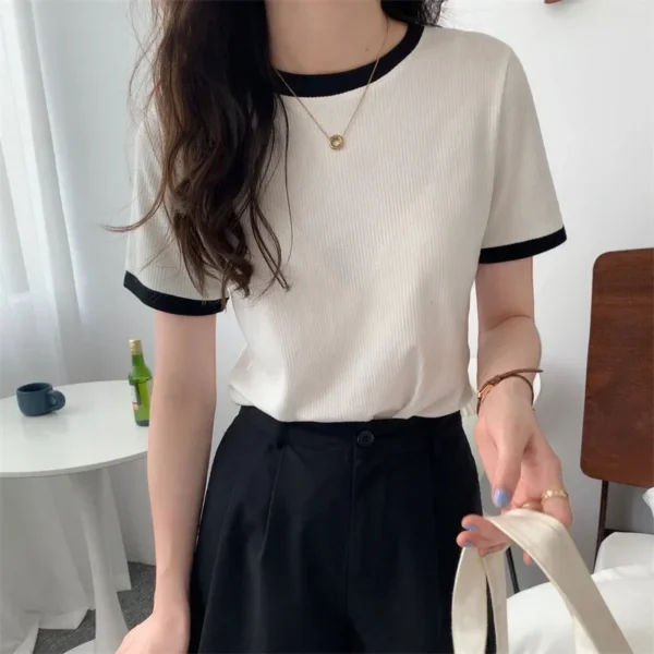 Camiseta Slim Feminina, Manga Lisa, Gola Redonda. - Imagem 6