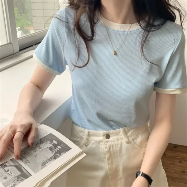 Camiseta Slim Feminina, Manga Lisa, Gola Redonda. - Imagem 5